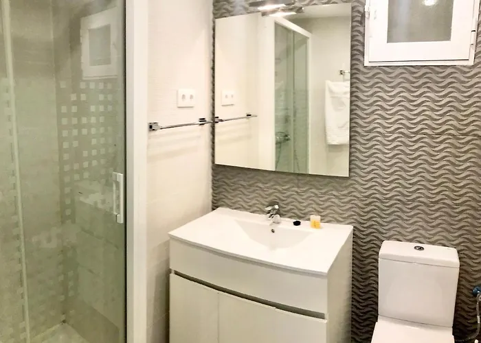 Ranchos Blueline 아파트